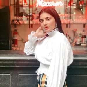 Meet your Posher, Kavya